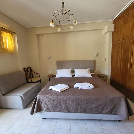 Plános Paradise Bar Apartments المظهر الخارجي الصورة