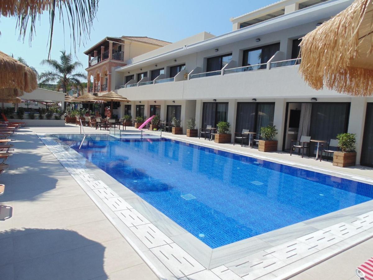 Plános Paradise Bar Apartments المظهر الخارجي الصورة