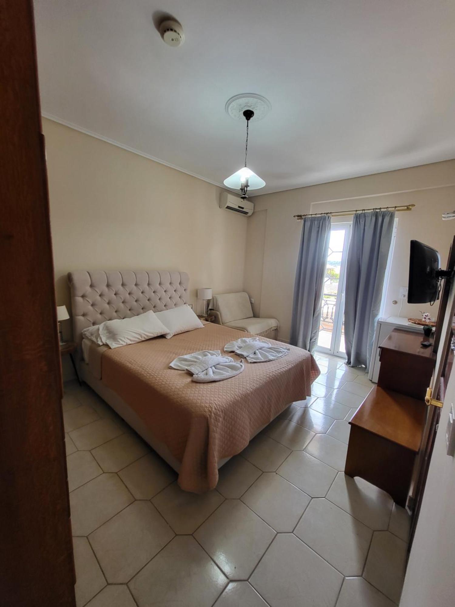 Plános Paradise Bar Apartments المظهر الخارجي الصورة