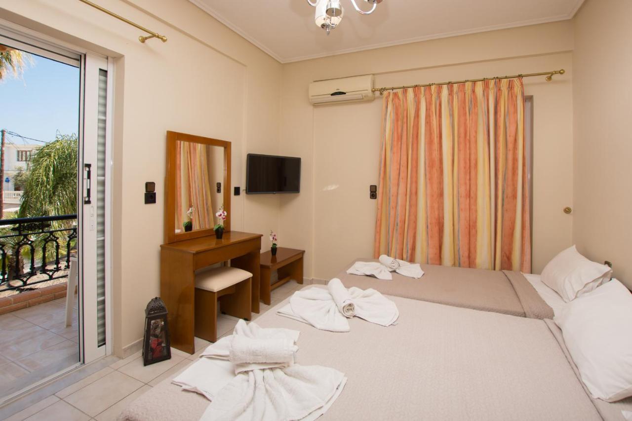 Plános Paradise Bar Apartments المظهر الخارجي الصورة