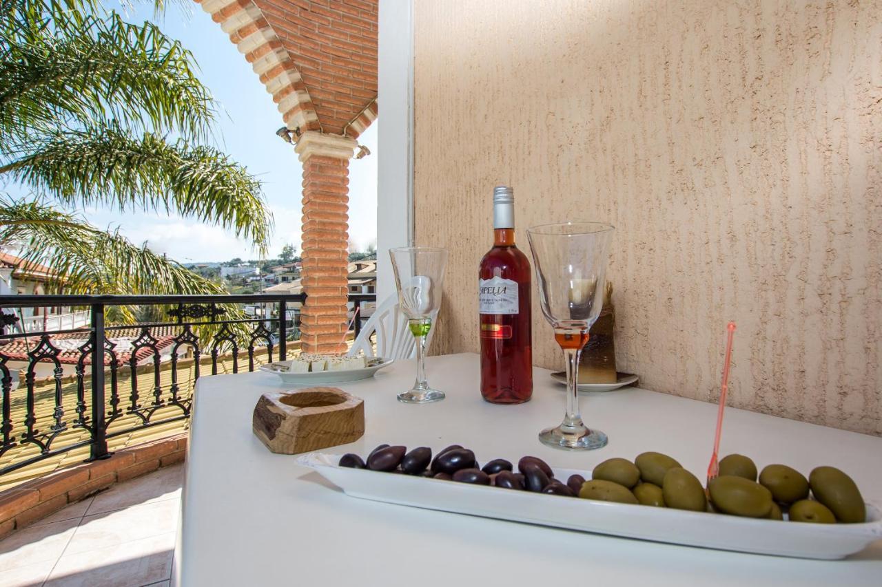 Plános Paradise Bar Apartments المظهر الخارجي الصورة