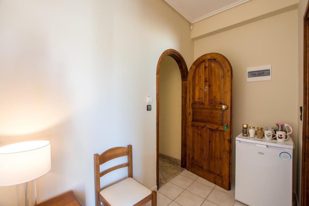 Plános Paradise Bar Apartments المظهر الخارجي الصورة