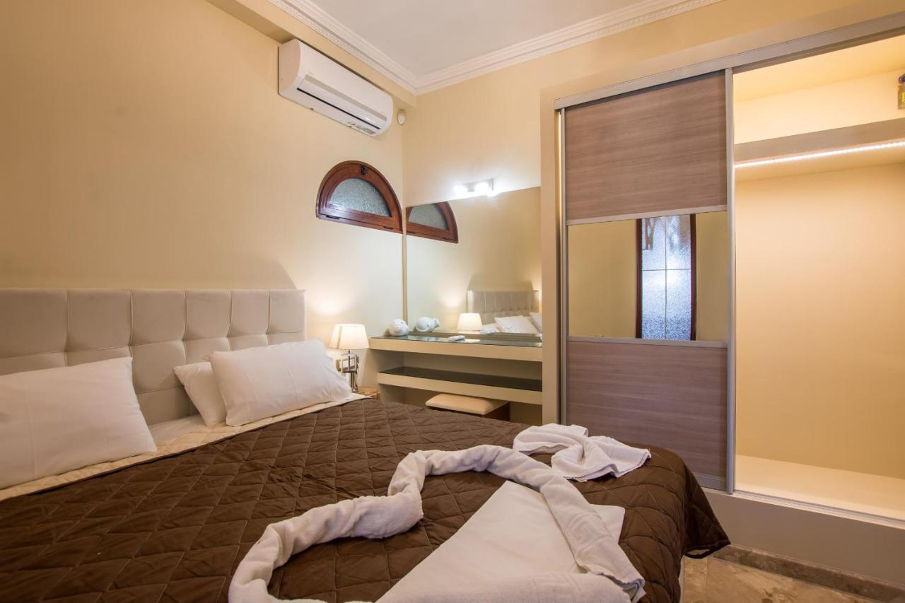 Plános Paradise Bar Apartments المظهر الخارجي الصورة