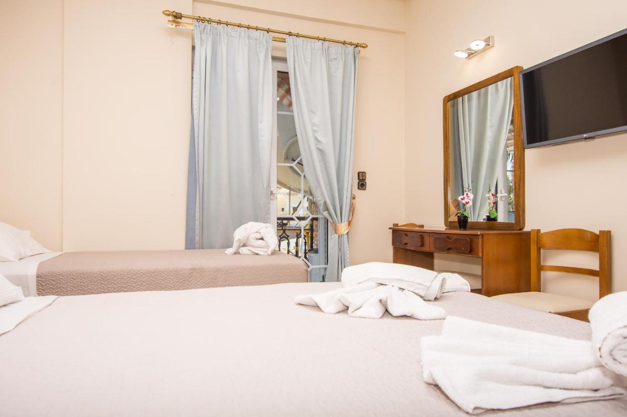 Plános Paradise Bar Apartments المظهر الخارجي الصورة